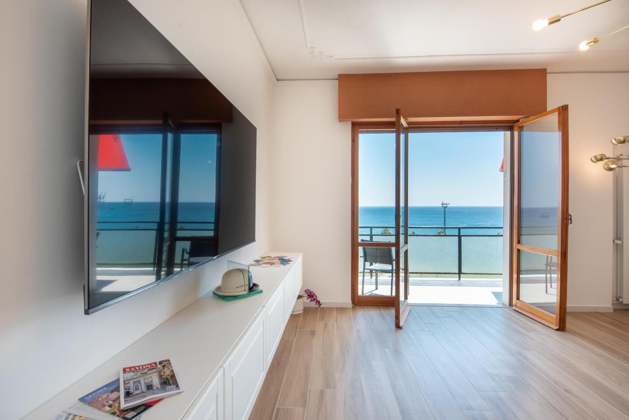 You And The Sea Savona Exterior photo