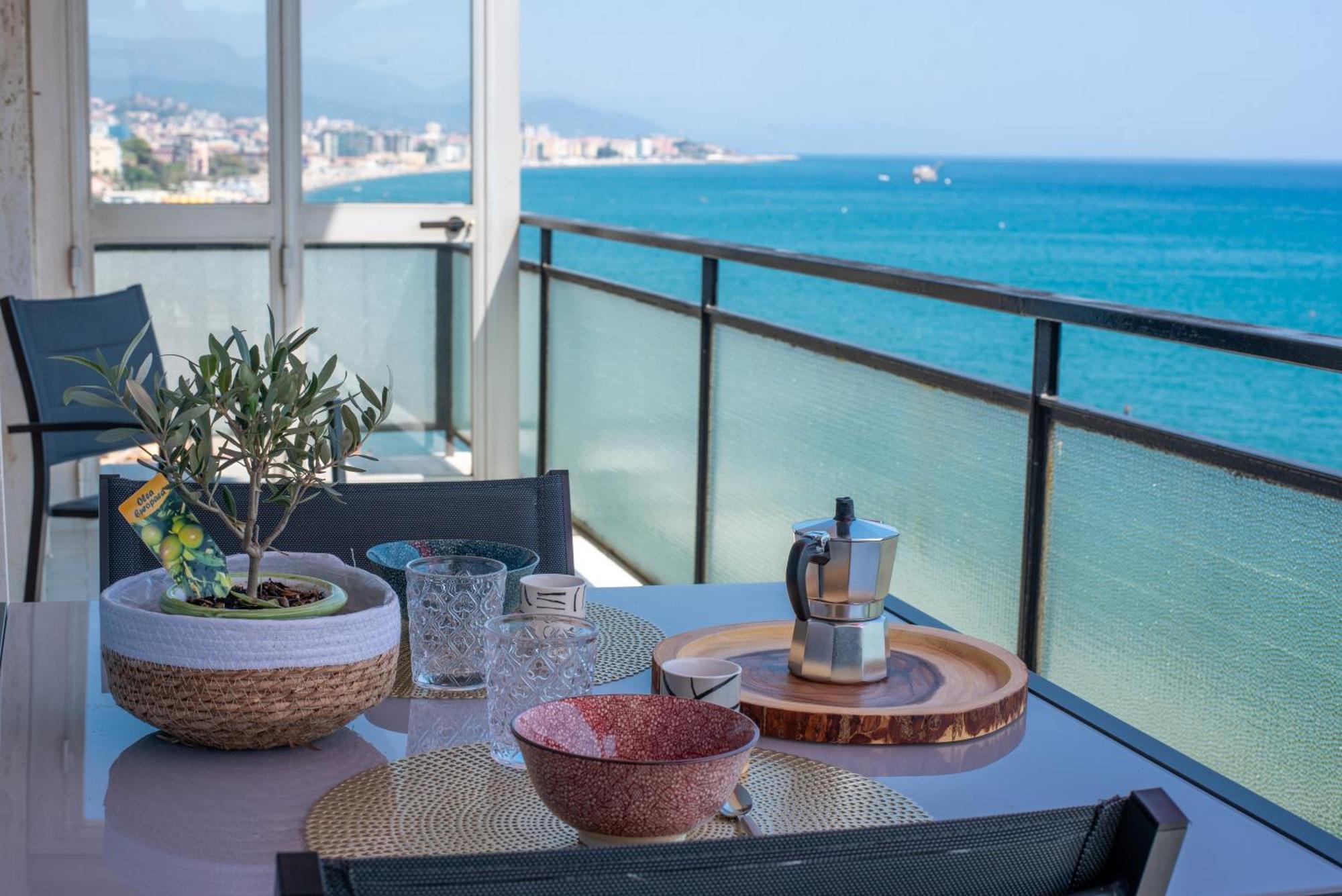 You And The Sea Savona Exterior photo
