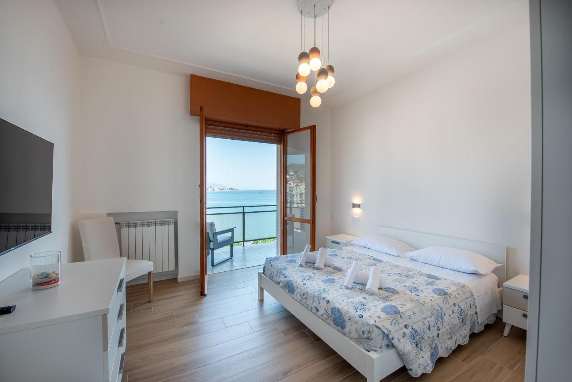 You And The Sea Savona Exterior photo